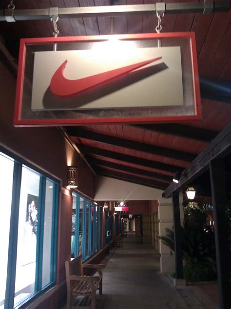 Nike stores in phoenix az